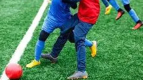 易烊千玺胞弟7岁刷新魔方纪录，记忆天赋出众